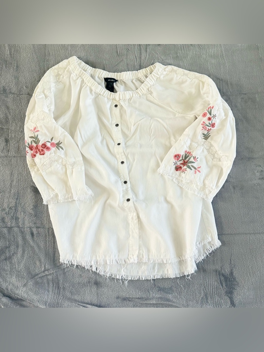 Boho Embroidered Ali Miles Tencel Top Women’s L Floral Peasant Blouse Frayed Hem